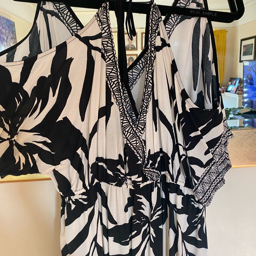 Long black and white dress - Picture 3 of 4